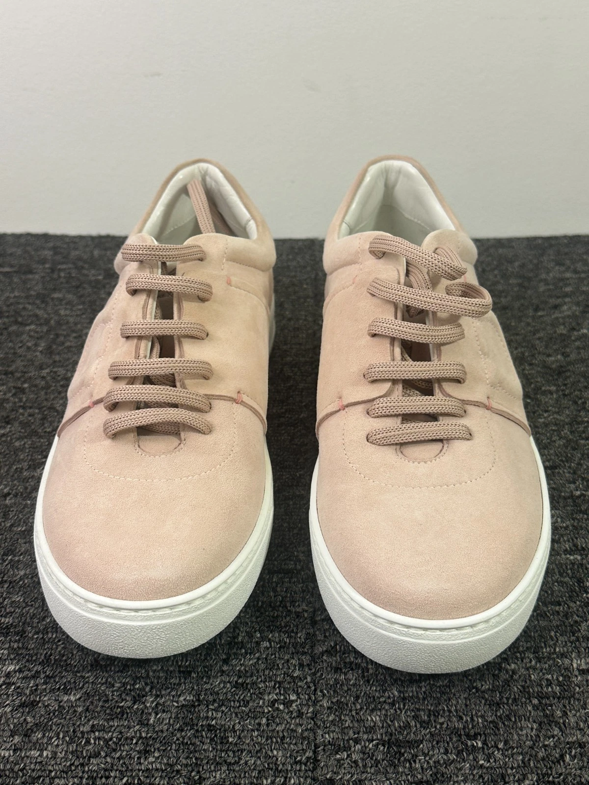 Ferragamo — Salvatore Ferragamo Fasano Casual Sneaker Womens Size 8 Dust Pink Suede