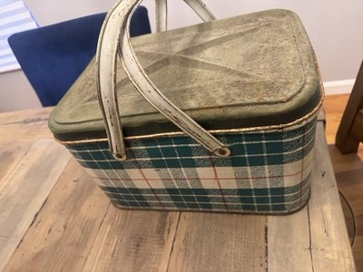 Vintage Metal Picnic Basket w Handles Tartan Green Plain NC Colorware
