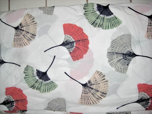 IKEA Tovsippa Ginko Leaf Floral Full/ Queen Duvet Cover & 2 Shams Set - Image 2 of 4