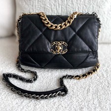 CHANEL 19 Flap Handbag Quilted Leather Small Black Shoulder Bag Gold Hardware