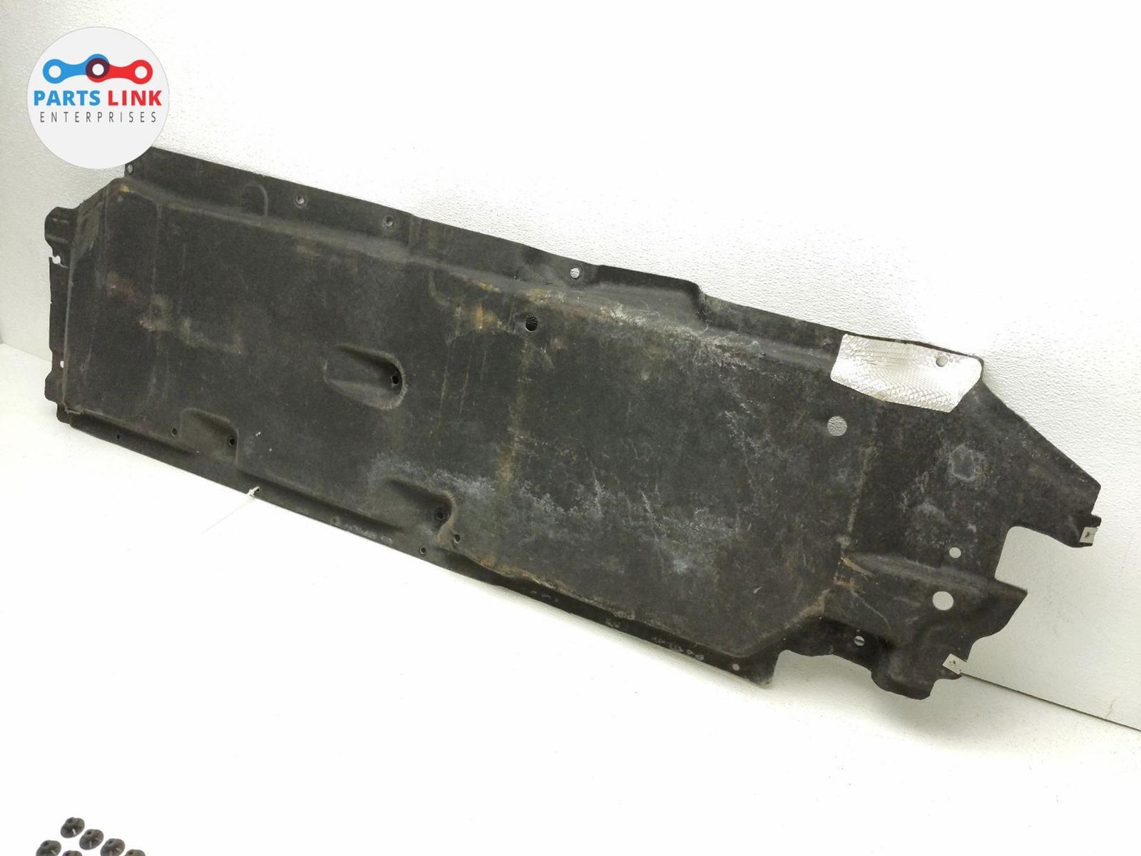16-20 BENTLEY BENTAYGA LEFT UNDERBODY SPLASH SHIELD AERO GUARD SIDE COVER TRIM
