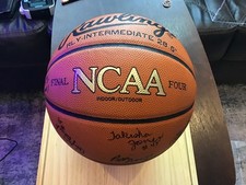 1999 Duke Womens NCAA basketball final Four basketball and signatures, no COA