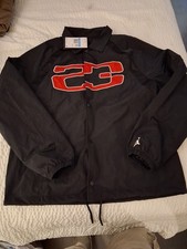 Jordan Essentials Men's Coaches Jacket NWT SIZE MEDIUM Hf9331-010