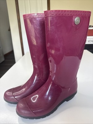 UGG Shaye Tall Rain Boots Women s Size 9  Burgundy Waterproof Rubber Boots Gloss