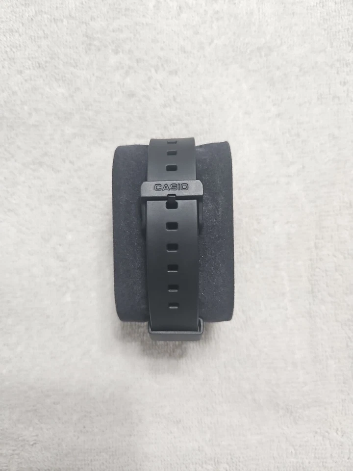 Casio MRW200H-3BV Dive Style Neo-Display 44.6 mm Black Resin Case. watch only - Image 2 of 4