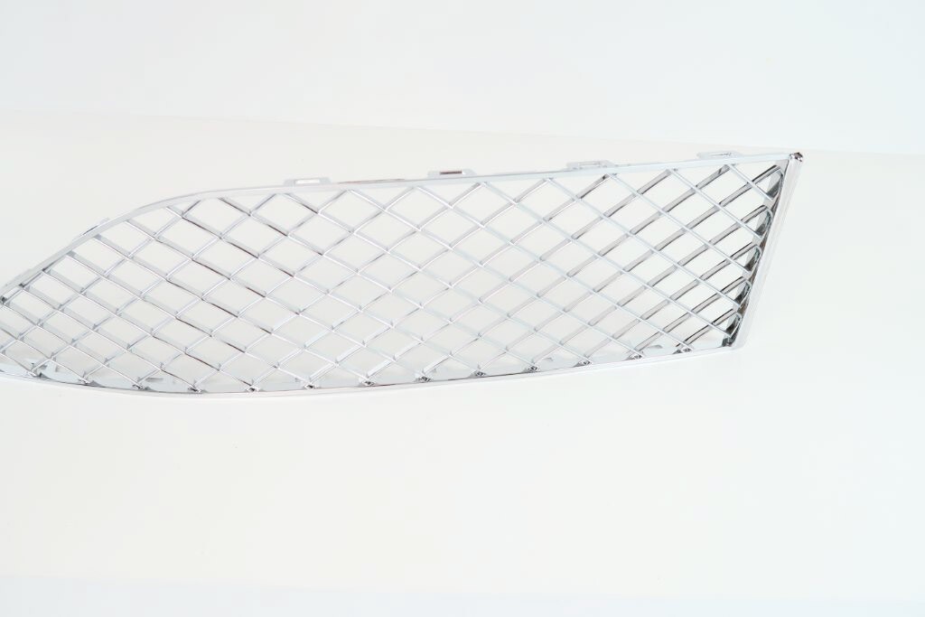 Bentley Continental Gt Gtc front bumper center right grill 2016 2017 2018 ONLY