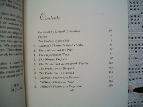 Children's Theatre (Jed H. Davis and Mary Jane Larson Watkins , 1960 HC) - Picture 9 of 10