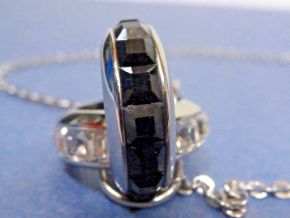 (B2) Hermoso Collar Doble Anillo Italiano Brosway - Cristales Negros y Transparentes Foto 3 de 4