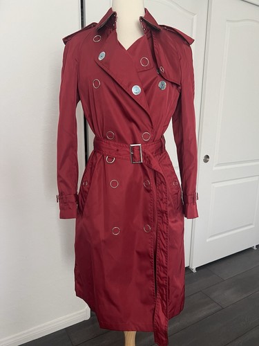 Burberry trench coat/rain coat Size 6UK