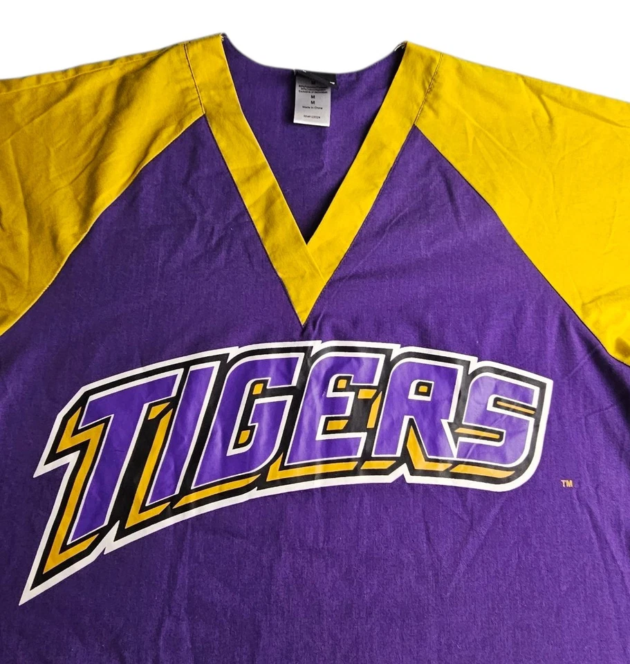 Scrub Dudz Pullover LSU Tigers Scrubs Men M Medical Scrubs Collegiate Fan - Image 2 of 4