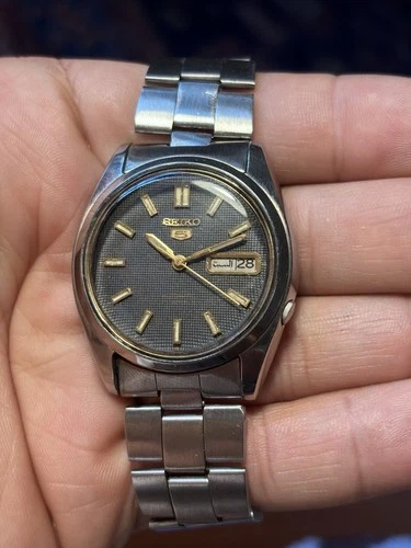 Vintage Seiko 5 Automatic Linen Dial Day Date Arabic/English  Recently Serviced