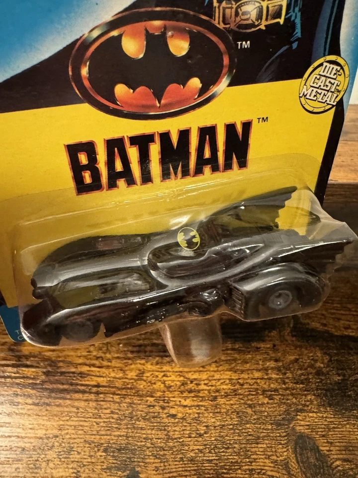 Batimóvil vintage 1989 Ertl Batman Die-Cast Car Foto 2 de 3
