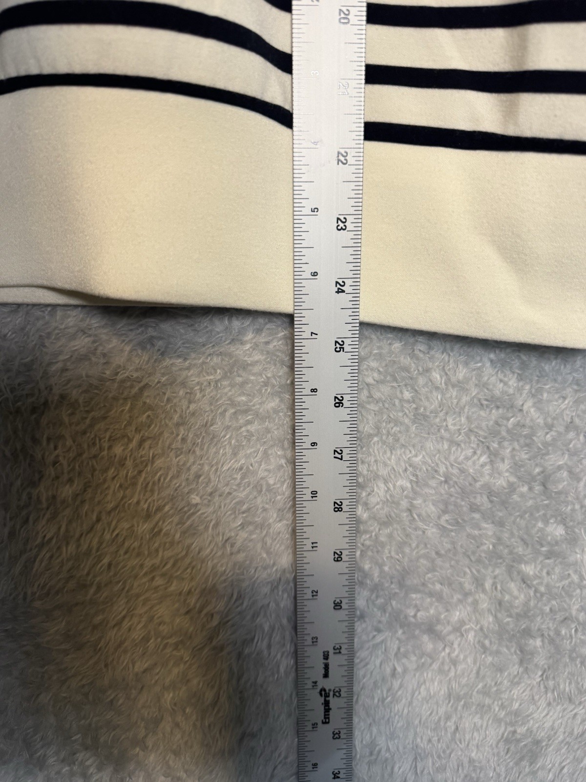 SPANX Air Essentials Crew Neck Pullover Striped S… - image 5