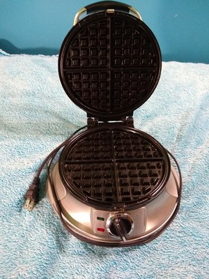 Cuisinart Waffle Maker Stainless Steel Cooking Iron Retro WAF-R Tested Works