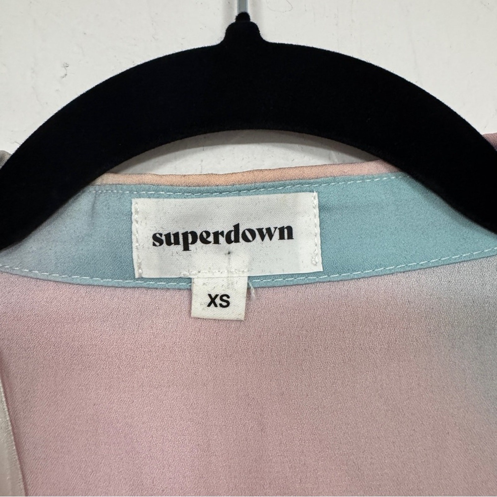 Superdown Revolve Watercolor Pastel Button Down S… - image 3