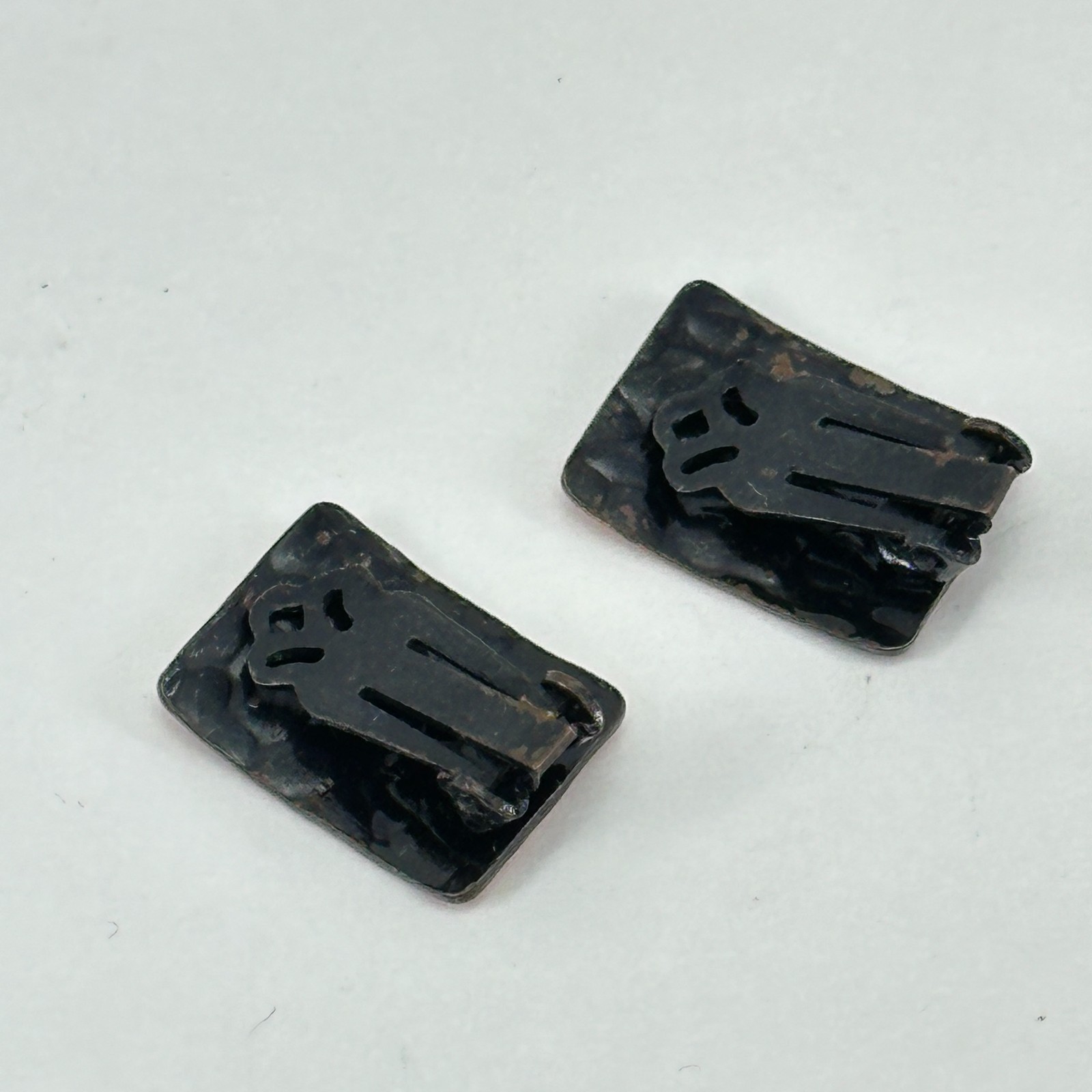 Clip On Earrings Rectangular Hammered Copper Tone… - image 4