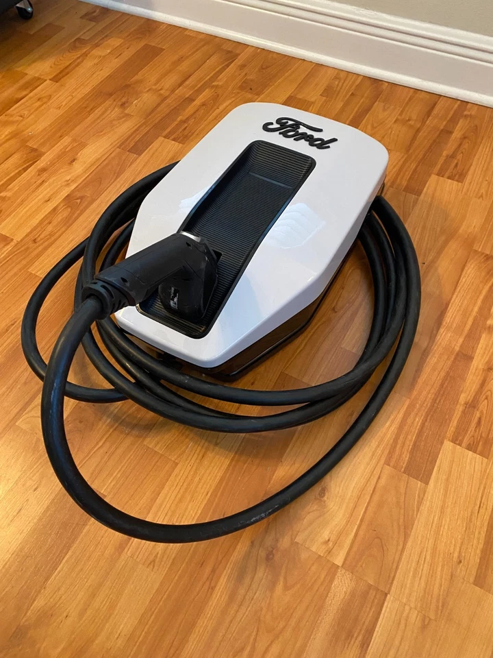 Ford Charge Station Pro 80Amp F-150 Lightning MachE EV Charger - Image 3 of 4