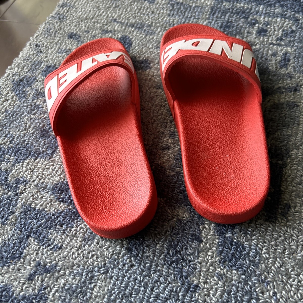 SZ 5- UNDEFEATED SLIDE SLIDES SLIPPERS Red | eBay