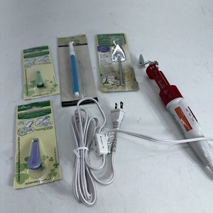 Clover NeedleCraft 9100 Quilting Iron W 2nd Adapter Tip and other Accessories