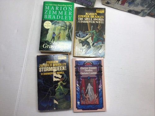 15 x Marion Zimmer Bradley Books Darkover Swords of Sorceress Mists of Avalon - Picture 6 of 6