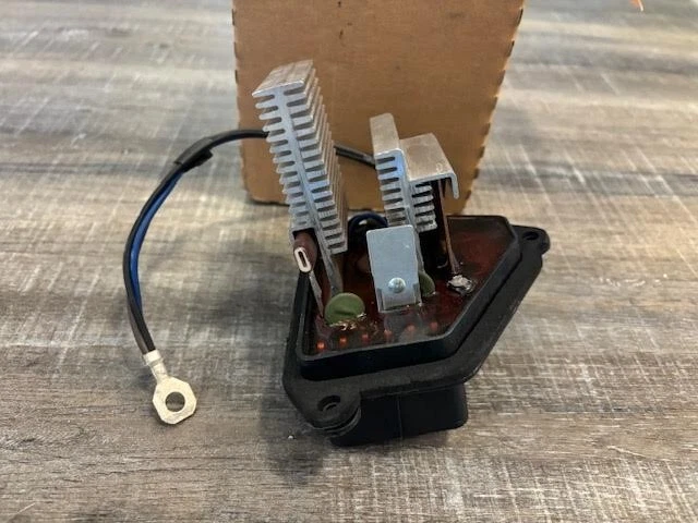 Módulo de alimentación soplador de aire acondicionado Cadillac Eldorado Seville 1980-1981 PN#16014026 ¡NUEVO! Foto 4 de 4