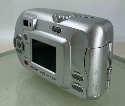 Kodak EasyShare C300 3.2MP Compact Digital Camera SILVER 1