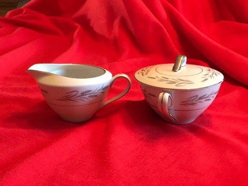Creamer & Sugar Bowl "Royal M by Yamaka" Platinum Wheat Mint condition - Picture 2 of 13