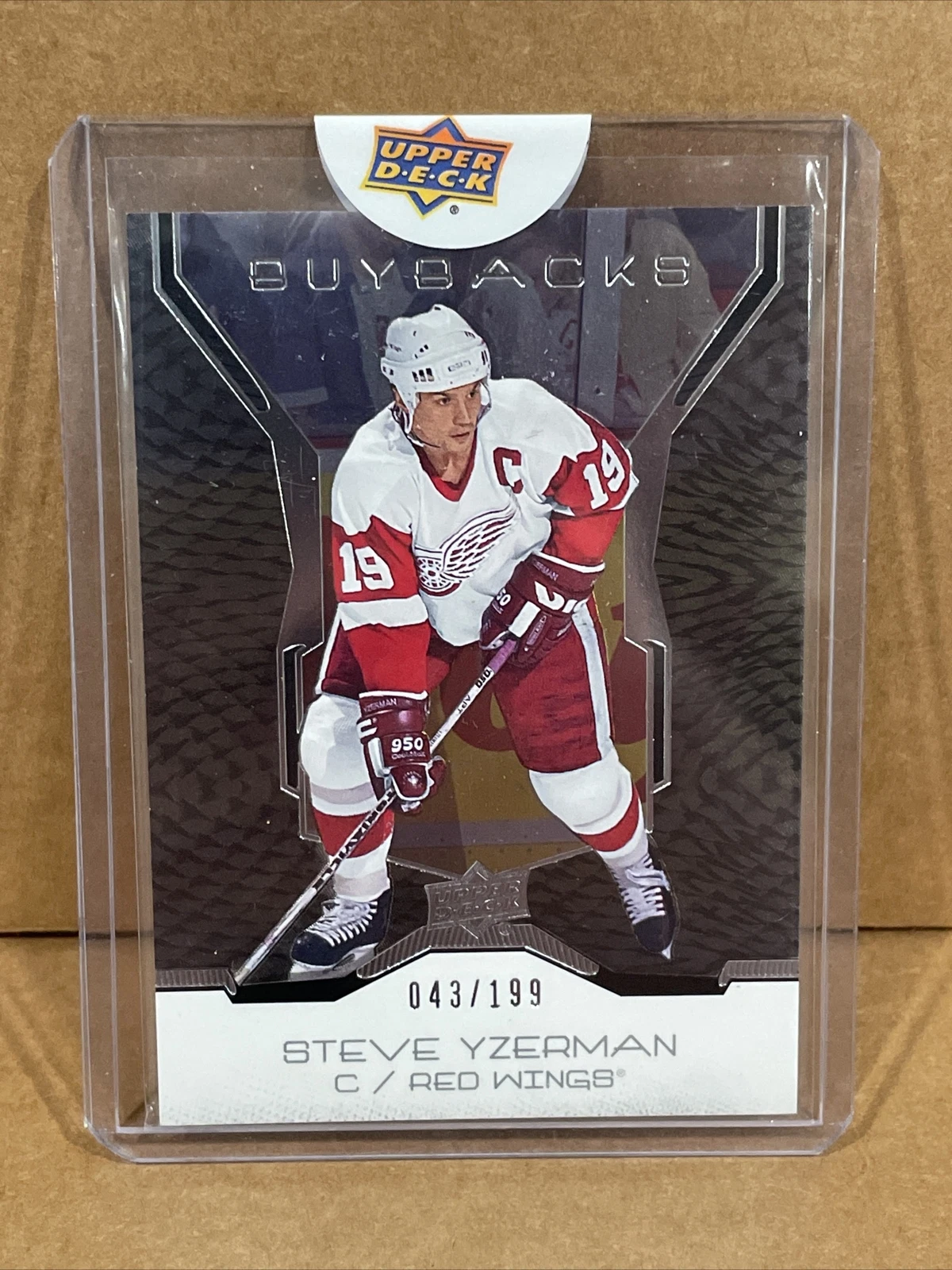 Steve Yzerman 043/199 Detroit Red Wings 2019-20 Upper Deck Buybacks (JC5)