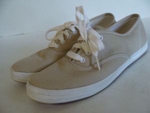 tan keds