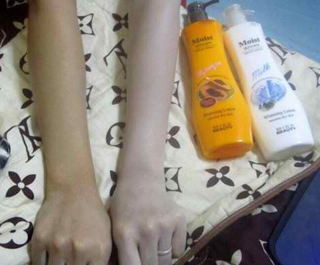 Moist Skincare Natural Extract Whitening Lotion 310ml Moist Skincare Natural Extract Whitening Lotion 310ml