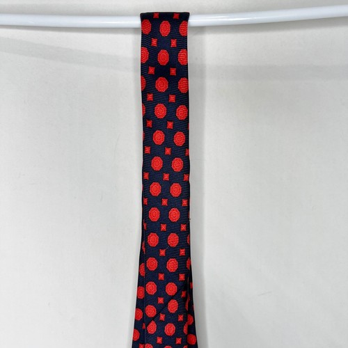 GAP Men’s Necktie 3 ¾” Neck Black & Red 100% Silk Geometric Medallions - Picture 8 of 10