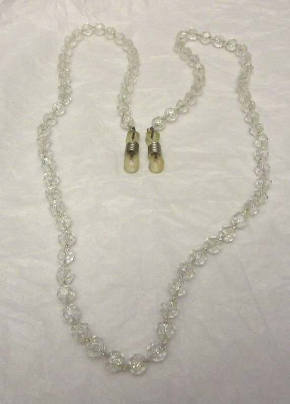 VTG Beaded Eyeglass Cord Chain Holder Necklace 24" Long