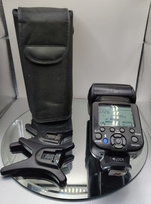 Sunpak - DF4000U External Flash Universal Camera Flash w/ Case & Accessories B1