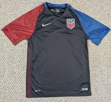 USMNT US Soccer Jersey Mens S Black Red Blue 2016 Away 724641-010 Nike