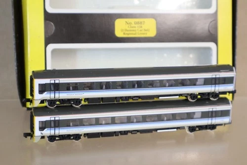 GRAHAM FARISH 0887 BR REGIONAL RAILWAYS CLASS 158 DMU LOCOMOTIVE DUMMY SET op