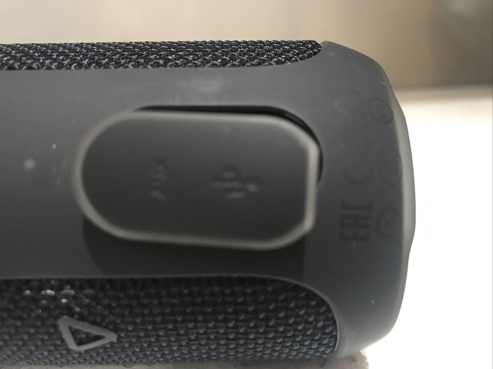 JBL Flip 3 Stealth Edition- jbl bluetooth speakers portable