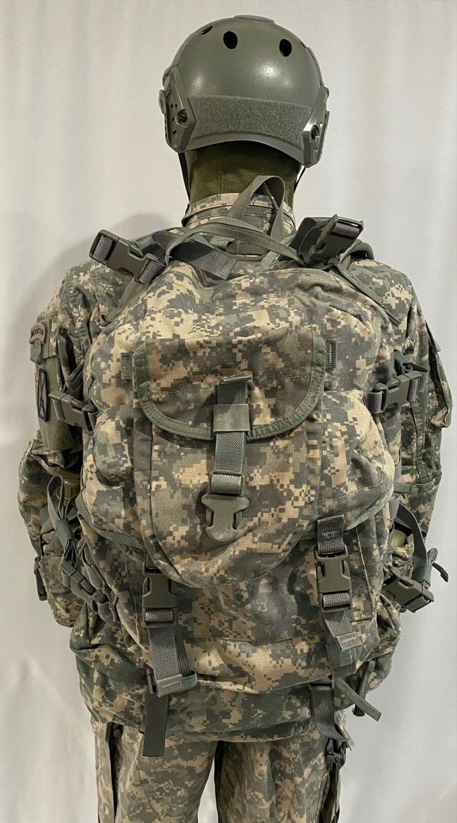 USGI Rifleman Kit MOLLE 16-Piece Rifleman Kit MOLLE System Set In ACU ...