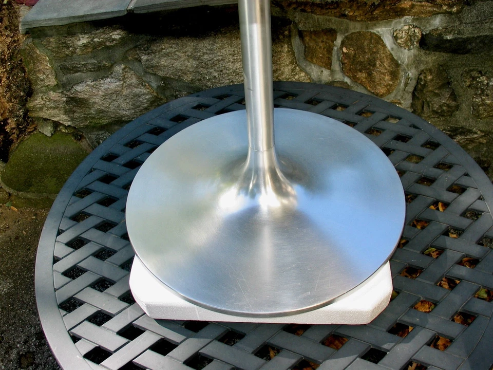 复古 TUOHY 圆形 TULIP 脚踏桌木顶刷钢底座原装 标签 — 第 4/4 张图片