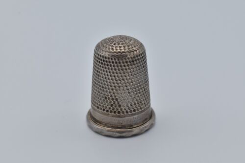 Silver Thimble Victorian Sterling Silver 1883 James Fenton - Picture 2 of 5
