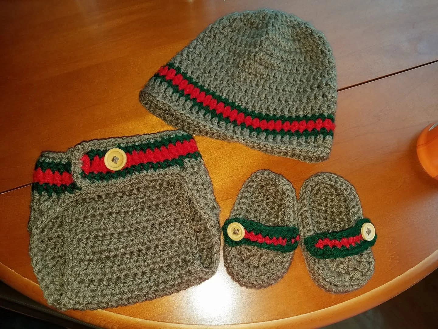 New Handmade Crocheted Baby Photo Prop GUCCI hat.diaper cover Outfit
Opens in a new window or tab