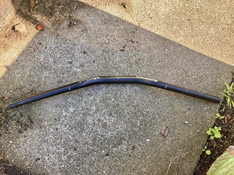 Syntace Vector Ultralite 25.4 / 660 毫米 / 16° / 1.5 英寸 DH/XC 山地自行车车把 — 第 2/4 张图片