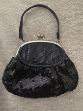Girls Holiday Purse  Black Sequins with Clasp and Pocket  2008  Looks New 