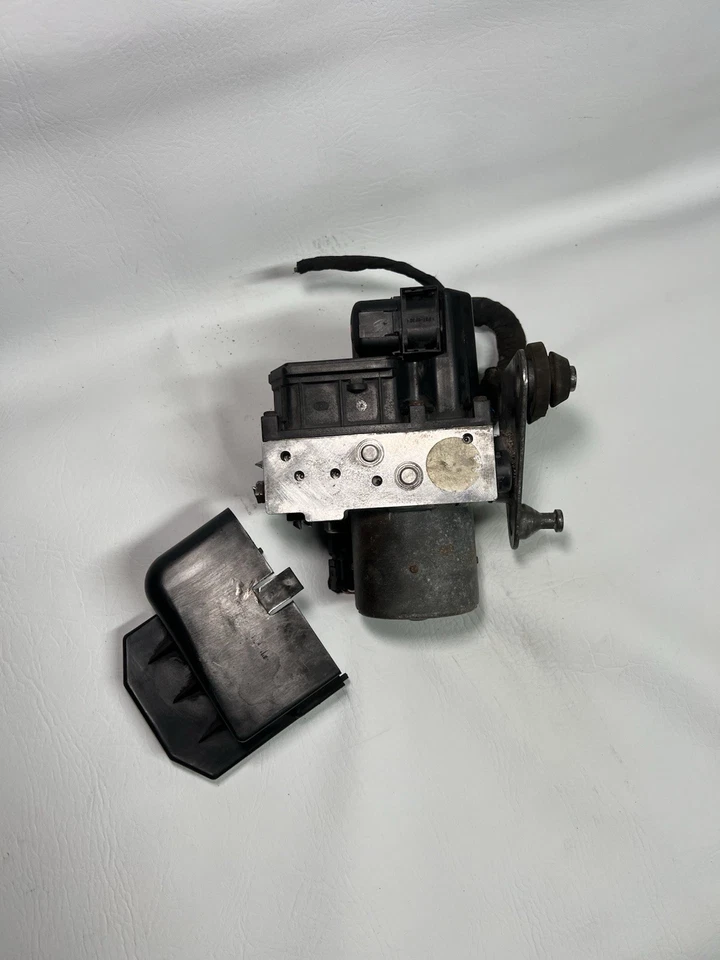 2004-2006 DODGE SPRINTER 2500 3500 OEM ABS BRAKE PUMP SYSTEM HYDRAULIC ANTI LOCK - Image 2 of 4