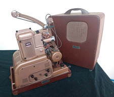 Ampro Stylist 16mm Desktop Film Projector Table Top Projection w/ Carry Case 50s