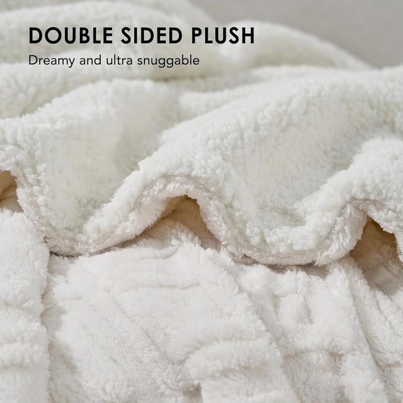 Cozy Diamond Boho Jacquard Sherpa Throw Blanket Reversible Accent Gift New thumbnail 4