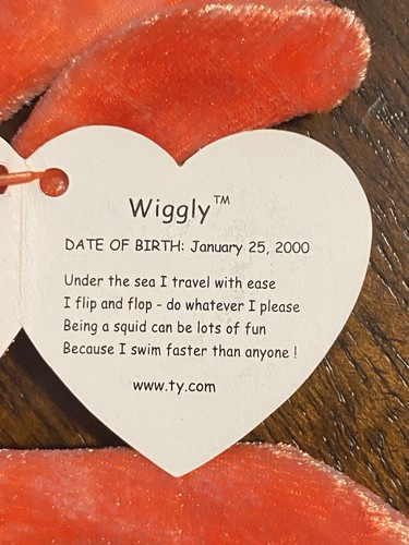 Ty Beanie Babies: WIGGLY the pinkish red SQUID. Retired 2001. 8". MWMT. - Picture 15 of 17