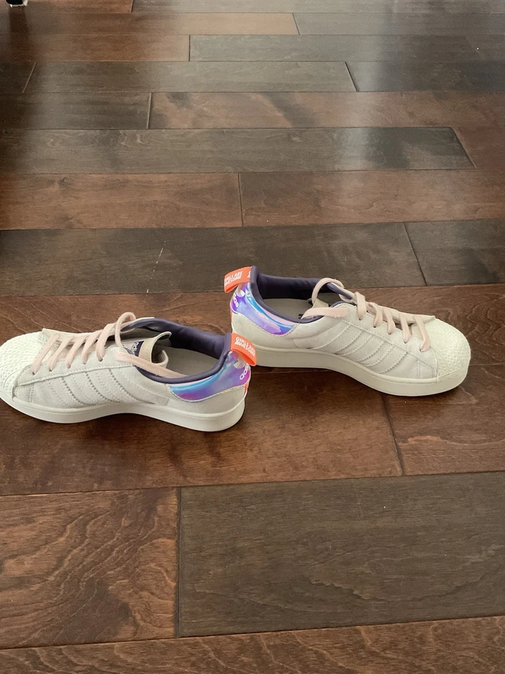 B SUPERSTAR BOLD TRAINERS  ARE AWESOME SIZE 6 PINK  GREY - Image 2 of 4