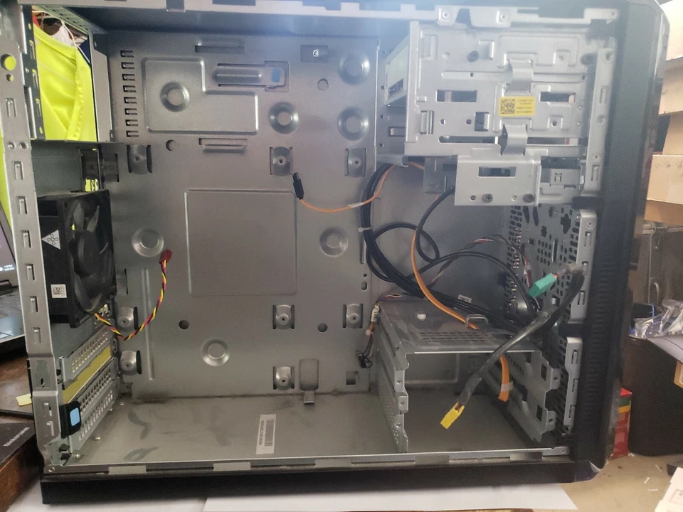 Dell Vostro 260 Desktop Tower bare bones case+DVD RW, FAN, Front panel cables - Image 3 of 4