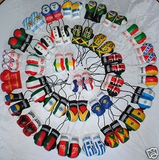 Mini Boxhandschuhe verschiedene Länder/Regionen A-K Auto Anhänger Neu