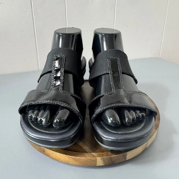 Sandalias Cole Haan con plataforma de charol negro 10B Foto 2 de 4